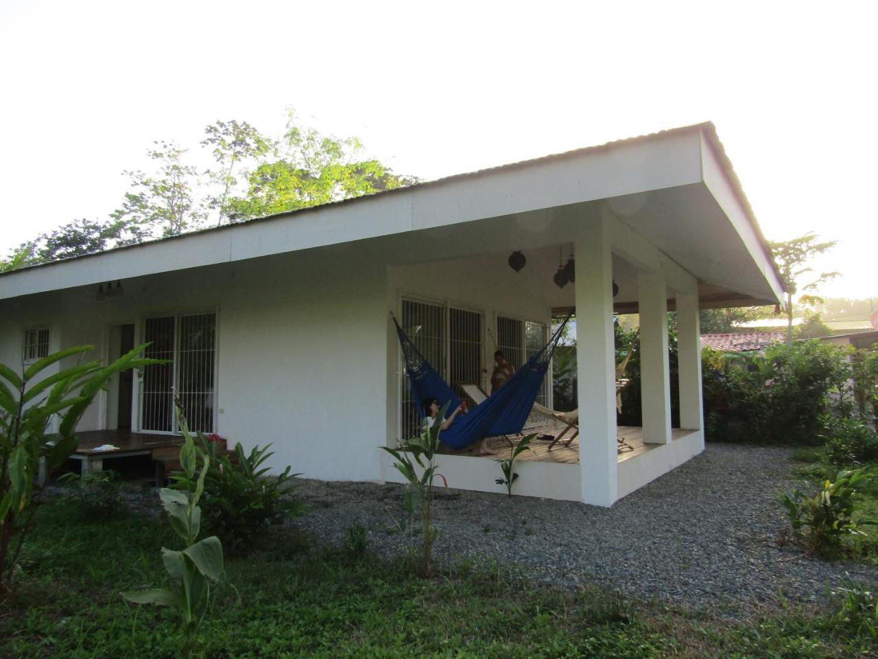 Pineapple House Manzanillo Villa Buitenkant foto